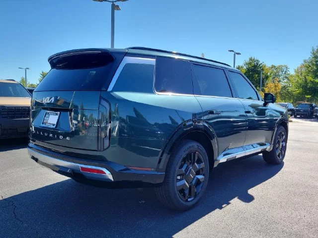 New 2027 Black Jade Green Kia SX image 4