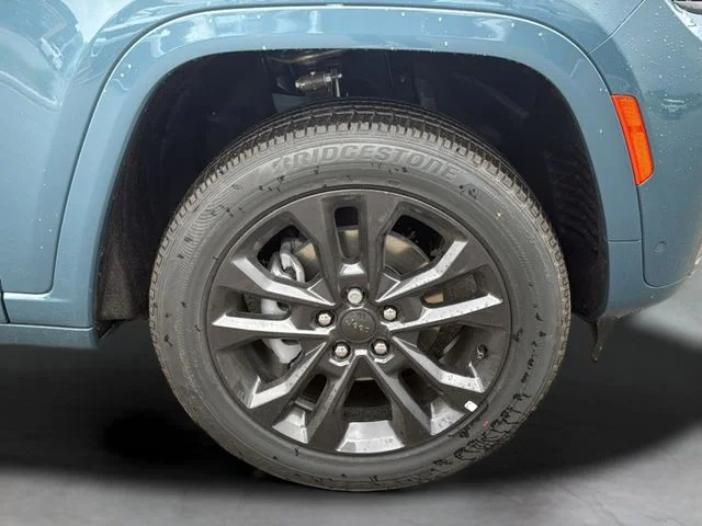 New 2026 Steel Blue Exterior Paint Jeep Limited Reserve image 23