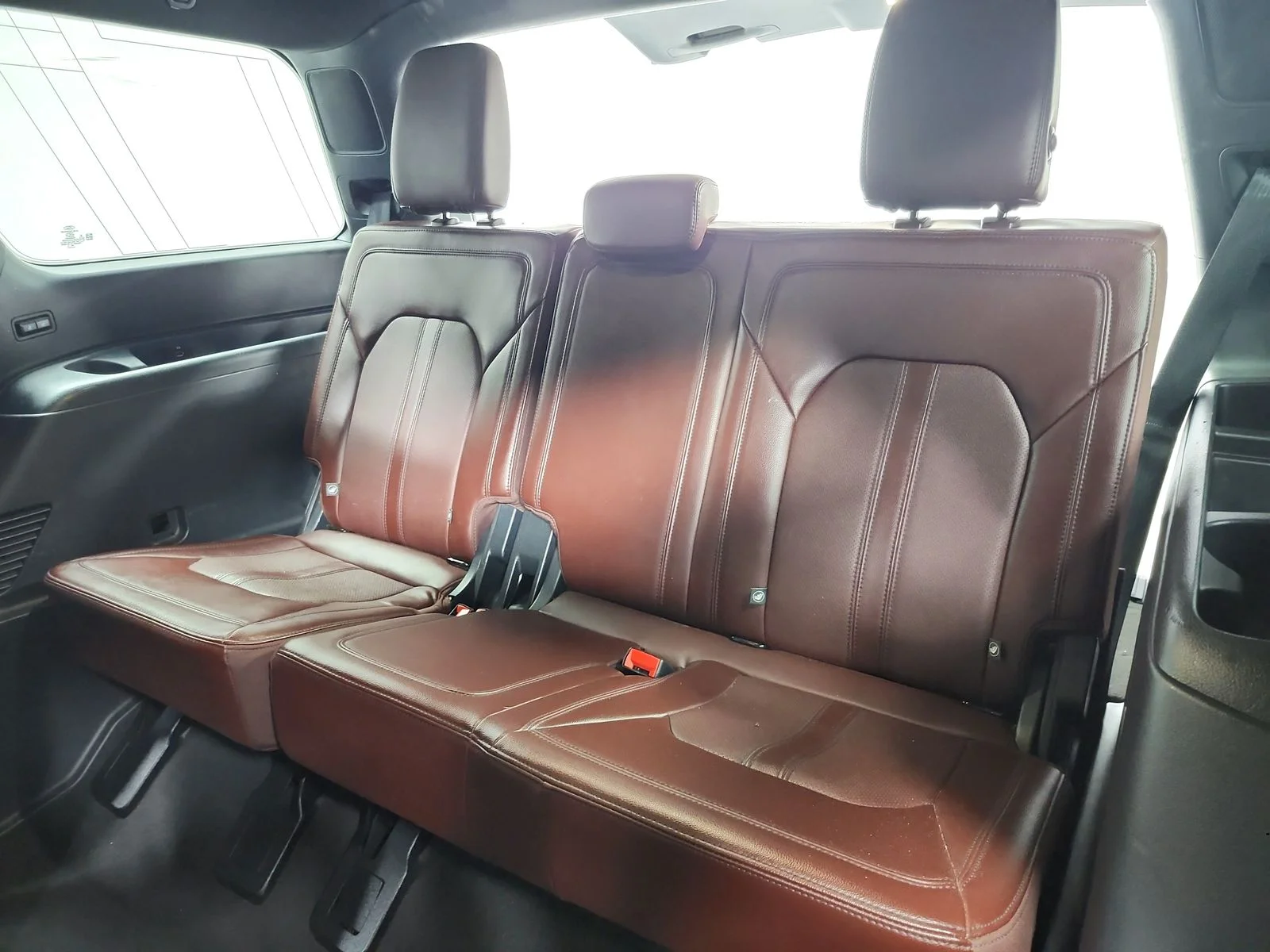 Used 2024 Silver Ford Limited image 44