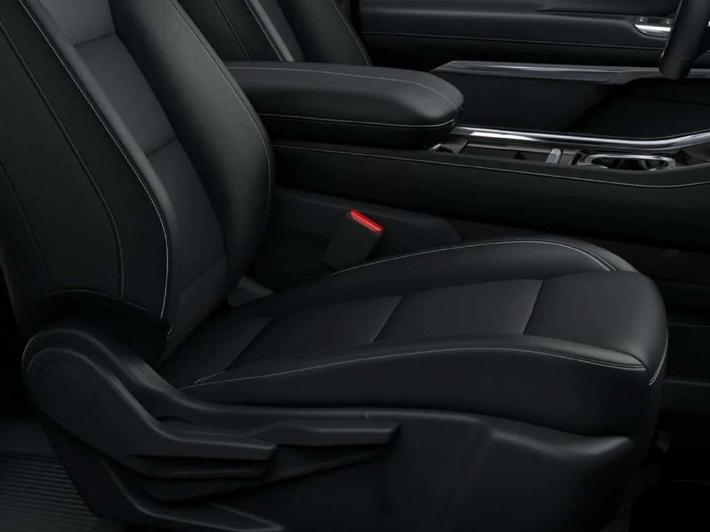 2027 Chevrolet Traverse LT - Photo 9