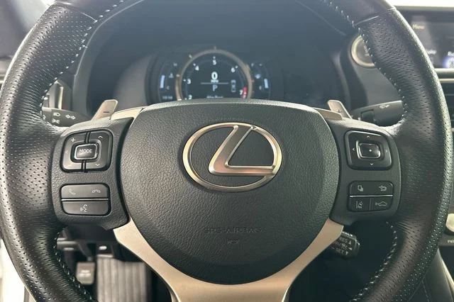 Used 2020 White Lexus 350 image 26