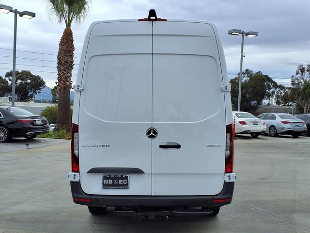 New 2026 White Mercedes-Benz Cargo 170 WB image 20