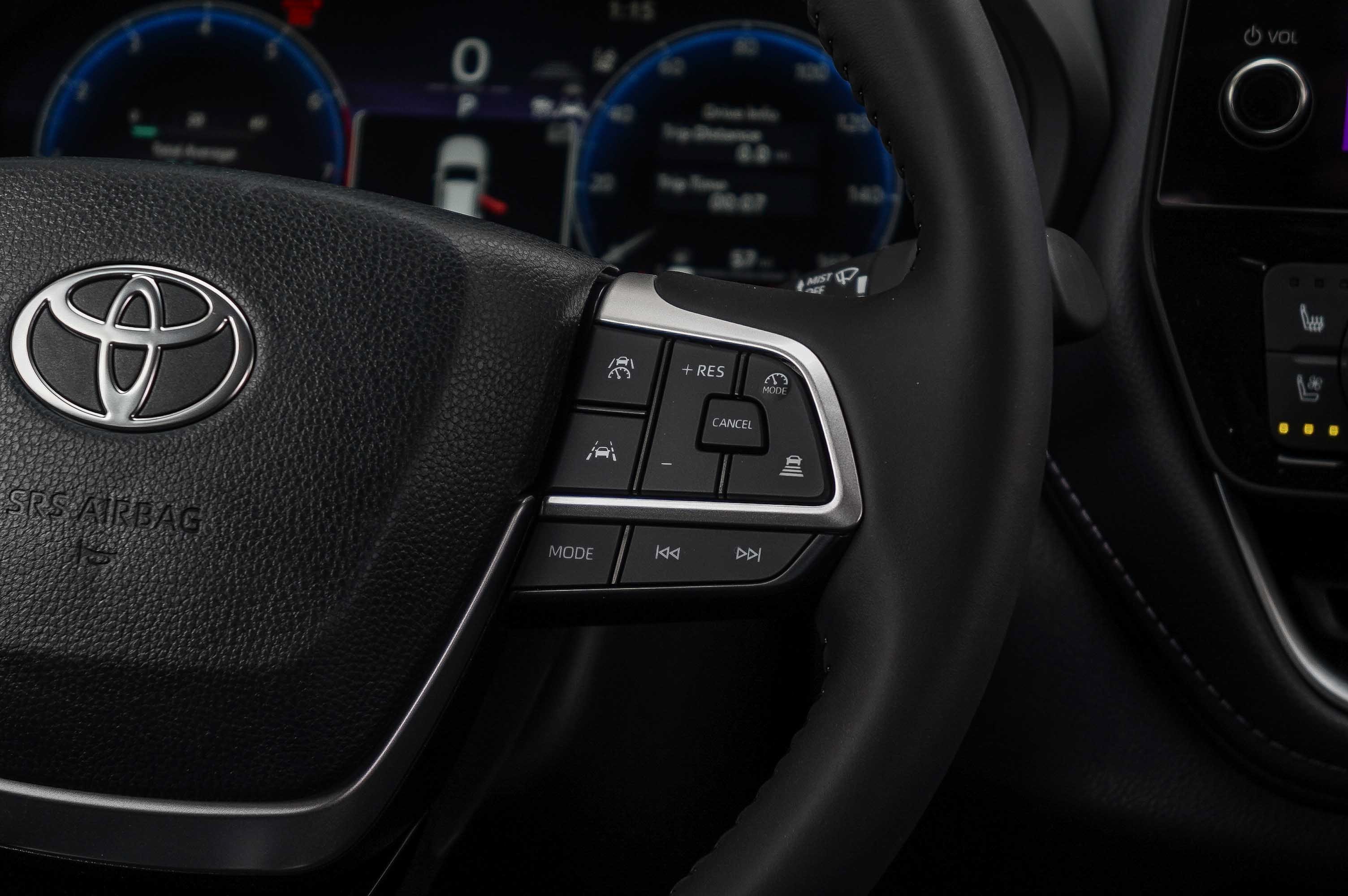 New 2026 Wind Chill Pearl Toyota Limited image 18