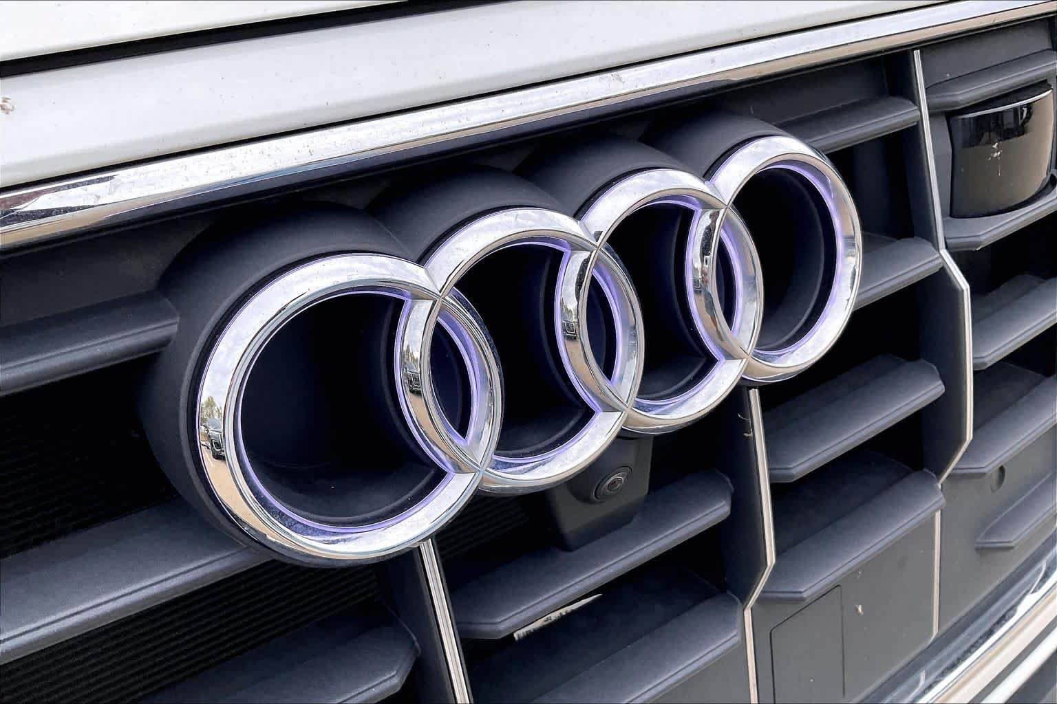 Used 2023 Carrara White Audi Premium image 32