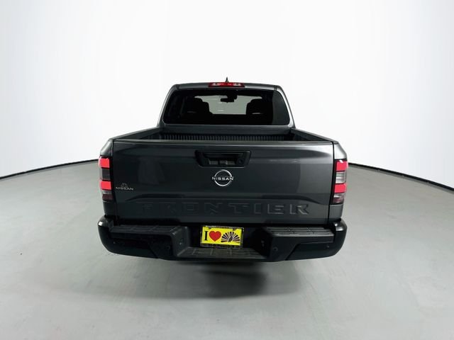Used 2022 Gray Nissan S image 8