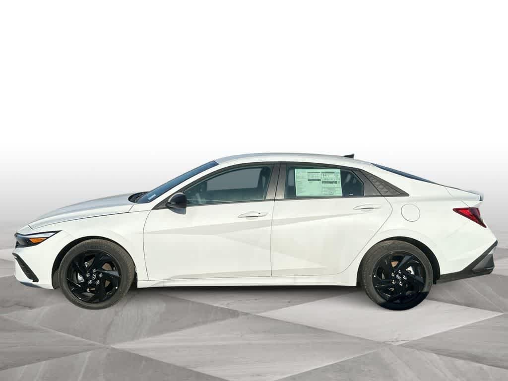 New 2026 Serenity White Hyundai SEL Sport image 5