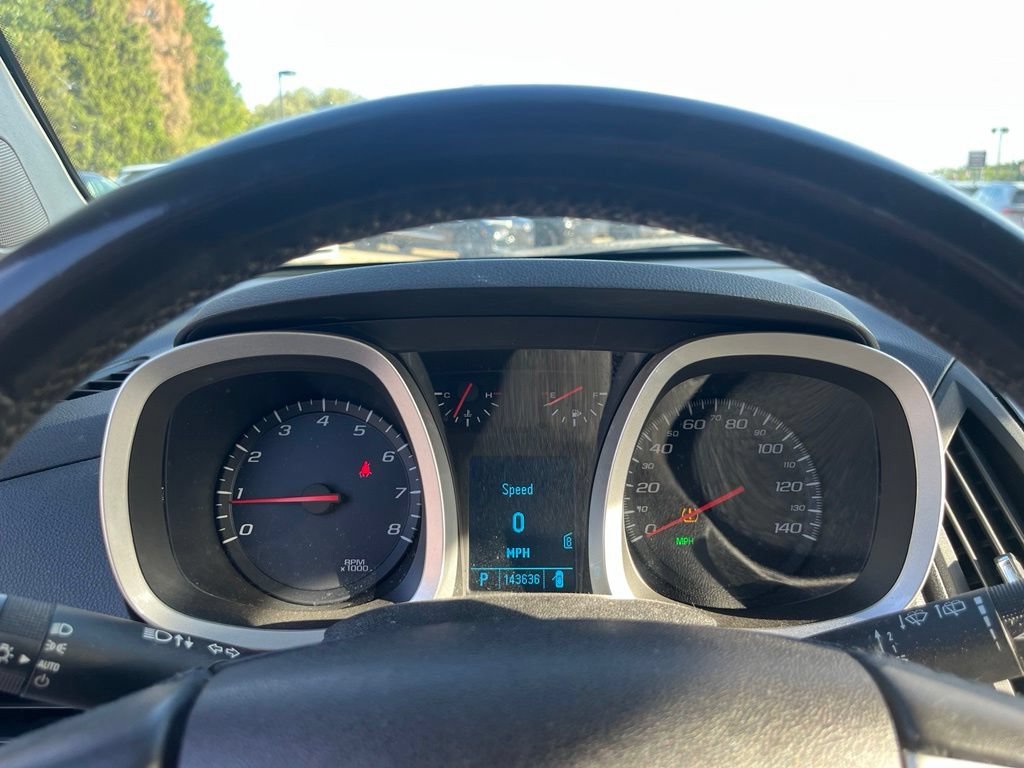 Used 2010 Cardinal Red Metallic Chevrolet LT w/1LT image 22