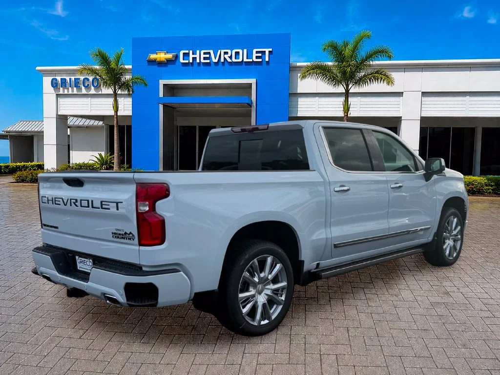 New 2026 Polar White Tricoat Chevrolet High Country image 7