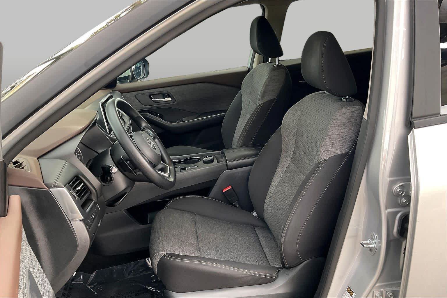 Used 2023 Brilliant Silver Metallic Nissan SV image 8