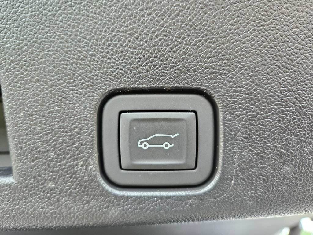 2026 GMC Acadia Denali - Photo 22