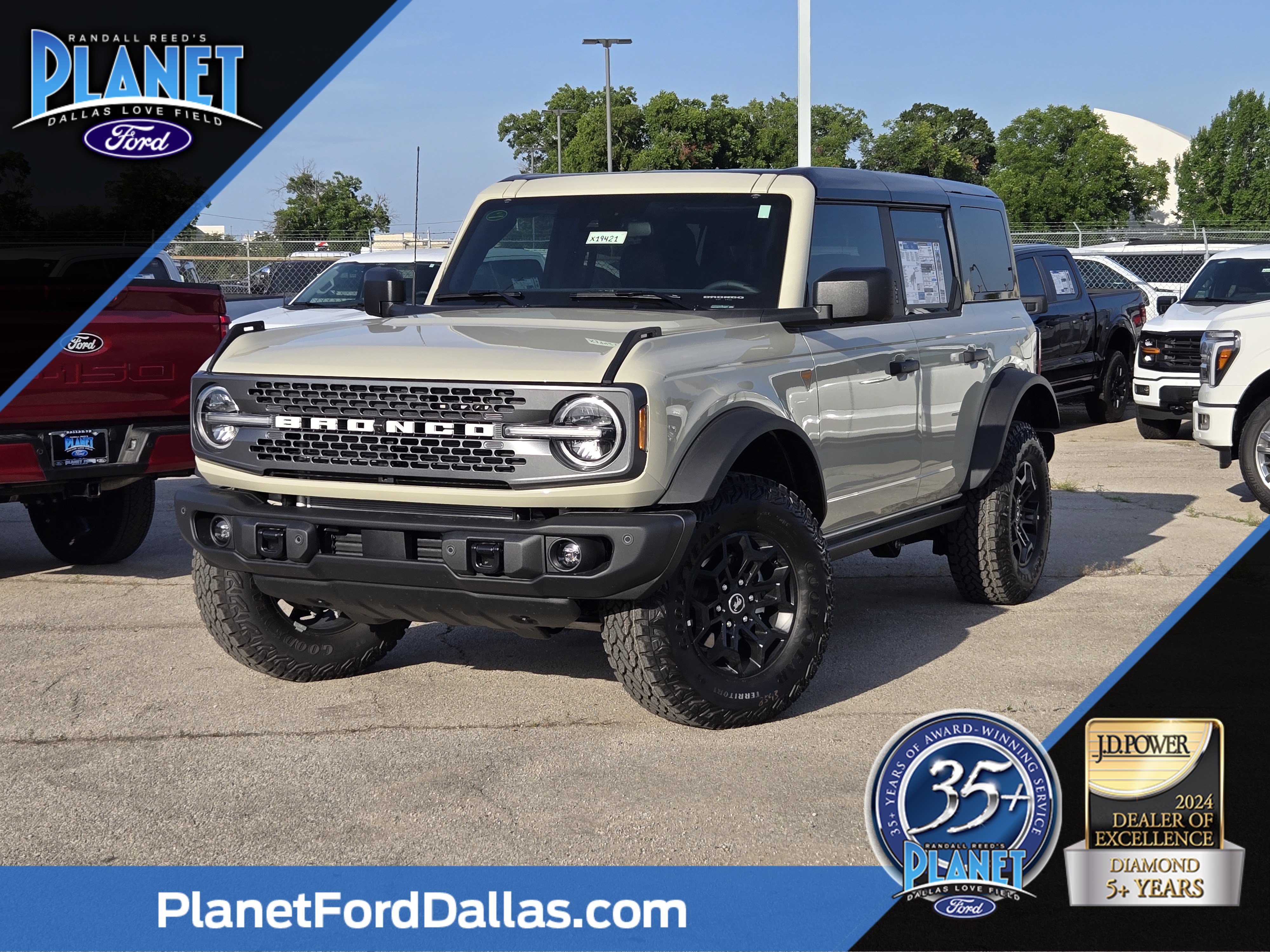 New 2026 Beige Ford Badlands image 1