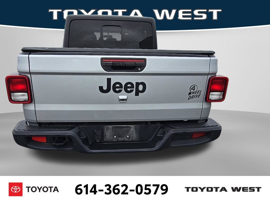 Used 2023 Silver Jeep Willys image 7