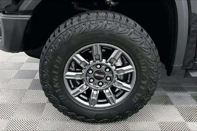 Used 2026 Onyx Black GMC AT4X image 10