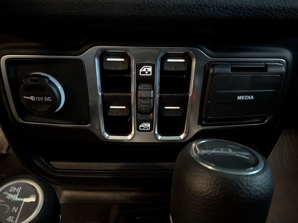 2025 Jeep Gladiator Sport S - Photo 19