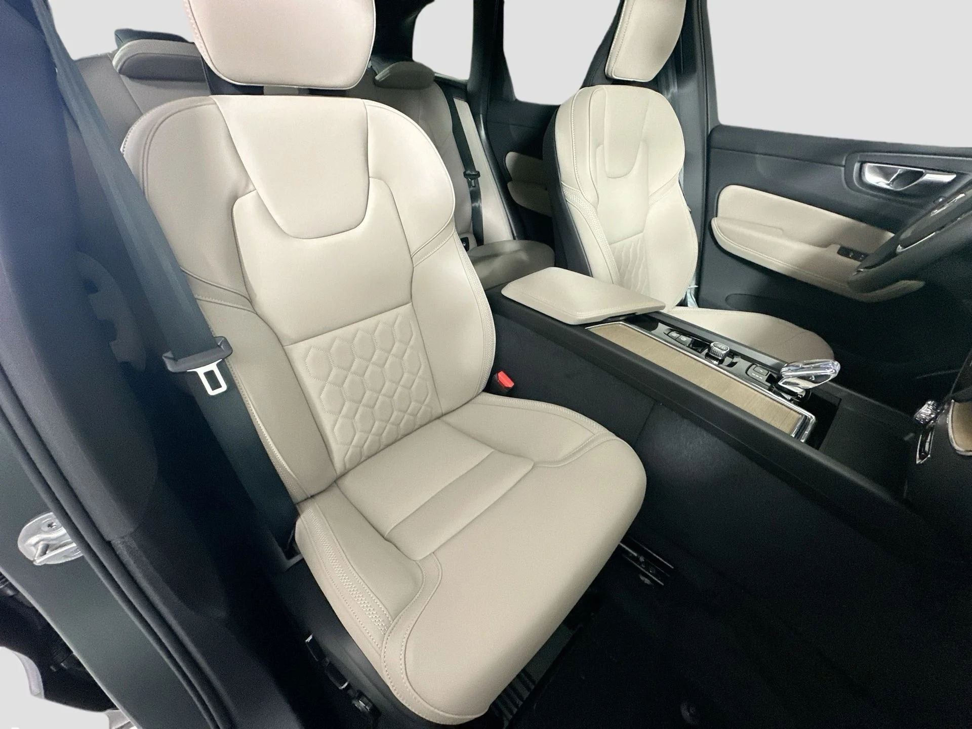 New 2026 Forest Lake Volvo Plus image 28