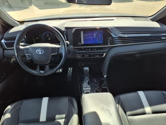 Certified Used 2025 PRECIOUS METAL Toyota  image 10