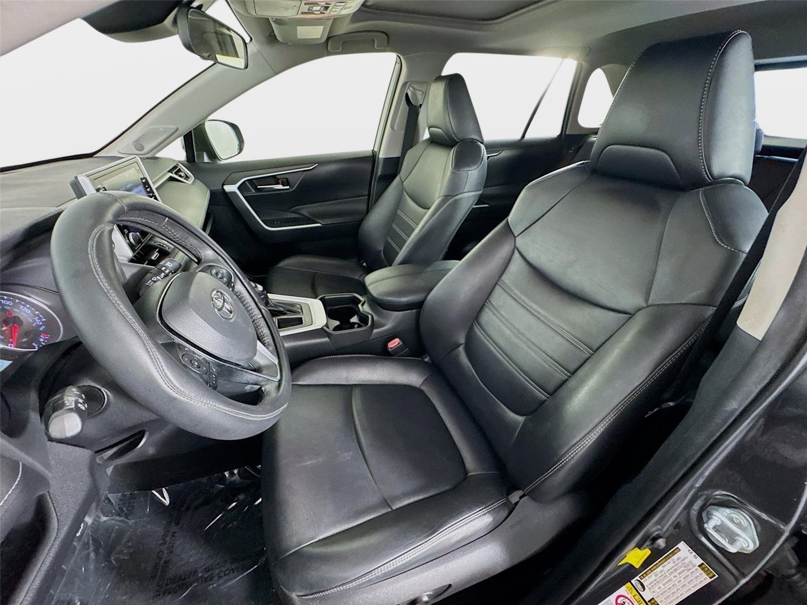 Used 2019 Magnetic Gray Metallic Toyota XLE Premium image 11