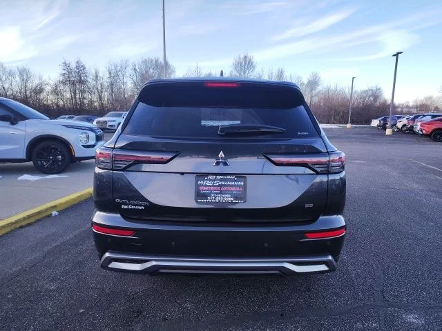 New 2026 Gray Mitsubishi SE image 6
