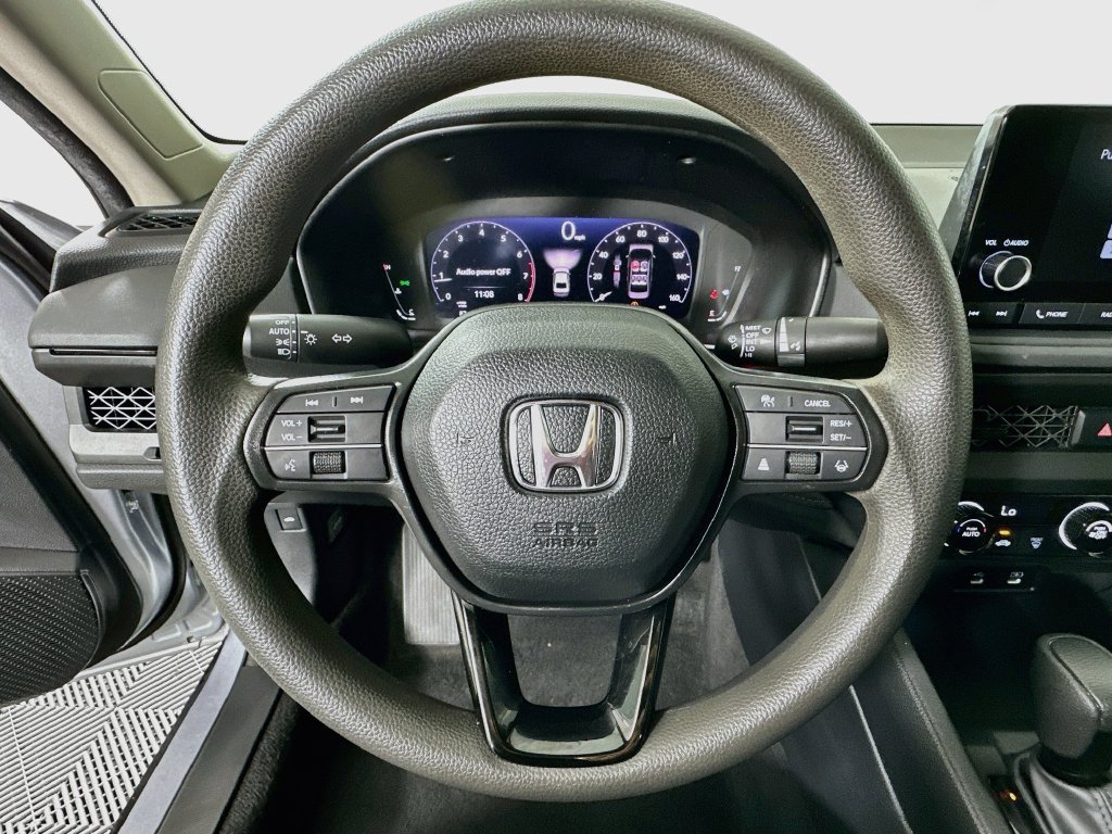 Certified Used 2024 Solar Silver Metallic Honda LX image 10