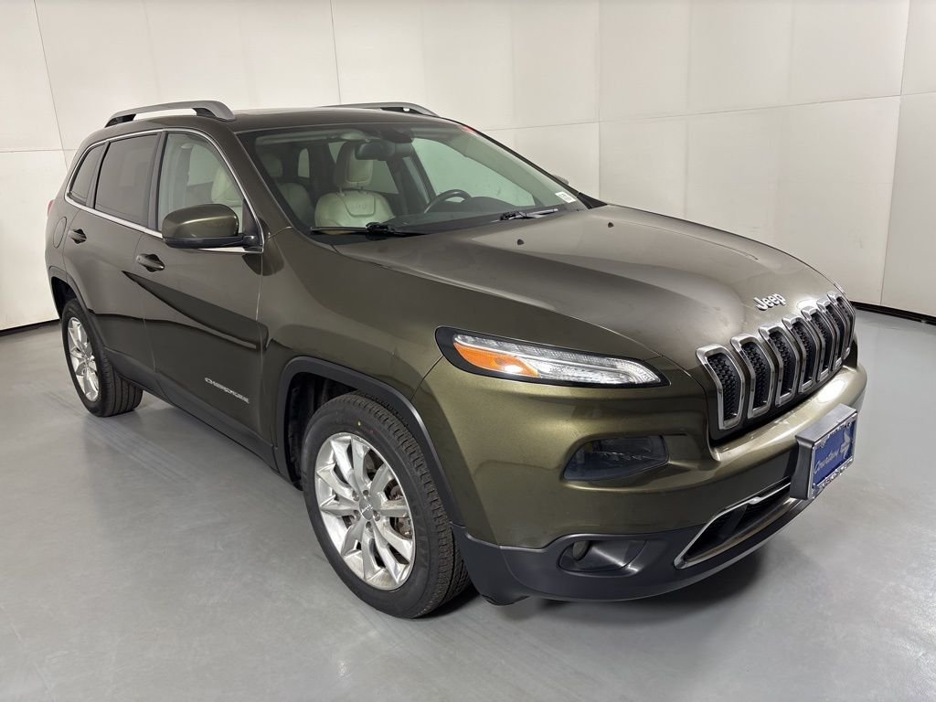 Used 2015 Jeep Cherokee Limited with VIN 1C4PJLDB7FW643573 for sale in Mesa, AZ