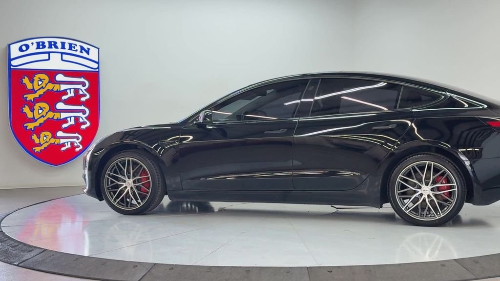 Used 2018  Tesla Long Range image 7