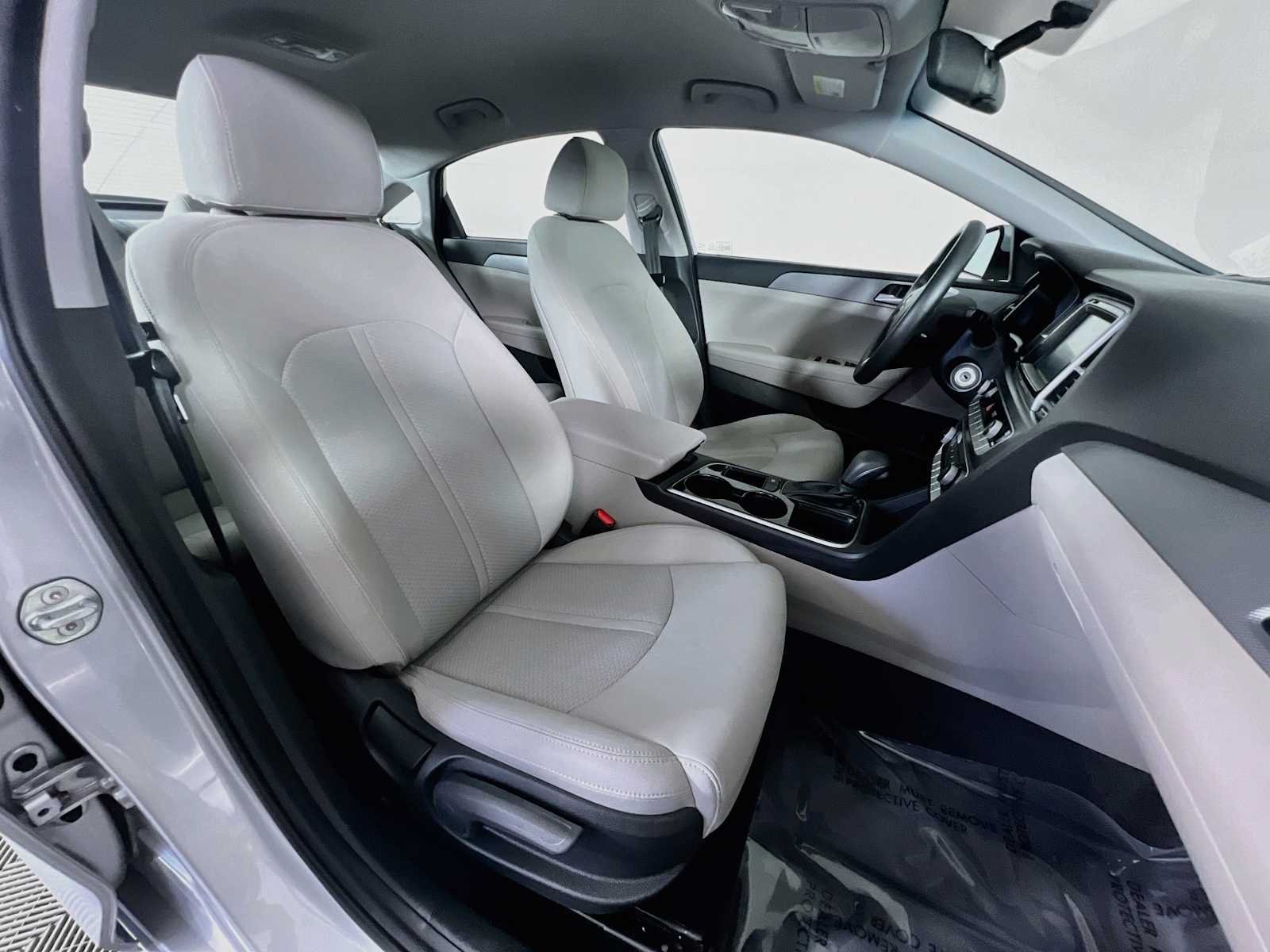 Used 2018 Symphony Silver Hyundai SE image 26