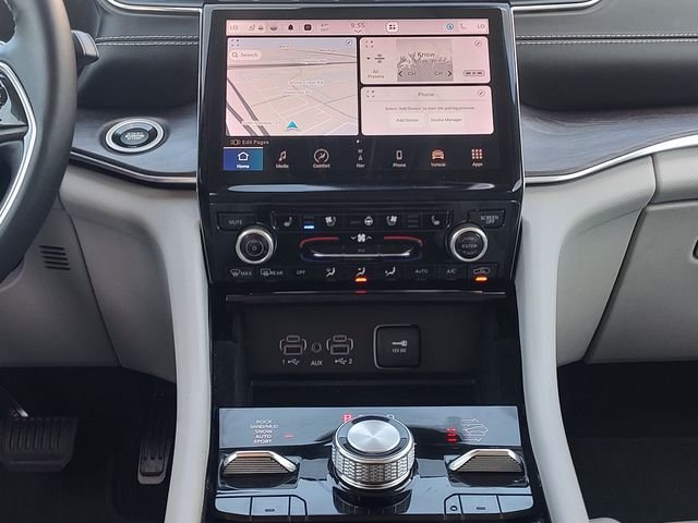 Used 2022 White Jeep Overland image 13