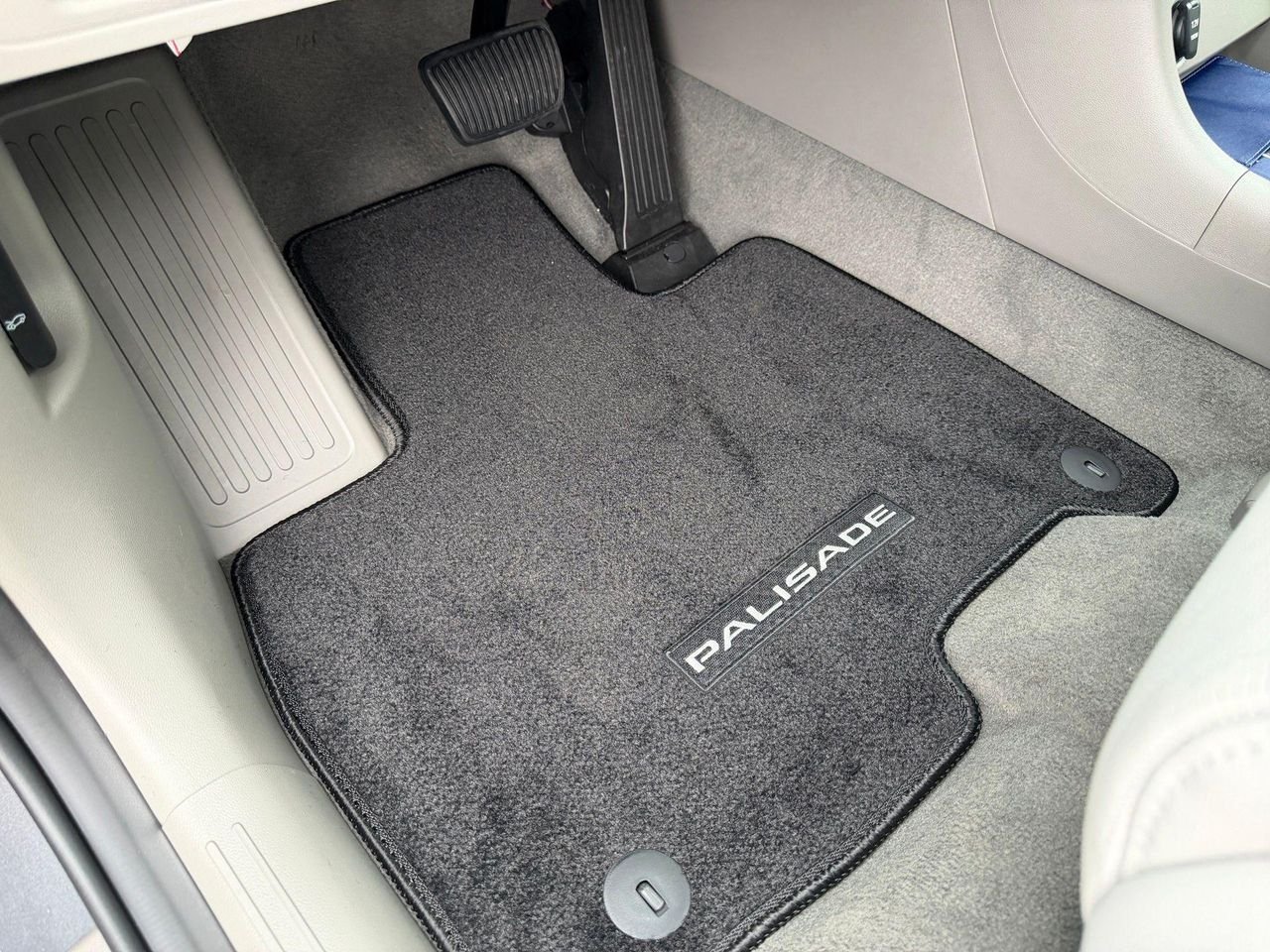 New 2027  Hyundai Limited image 32