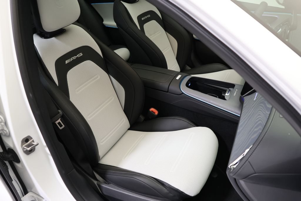 New 2026 Moonlight White Magno Mercedes-Benz E 53 AMG® image 49