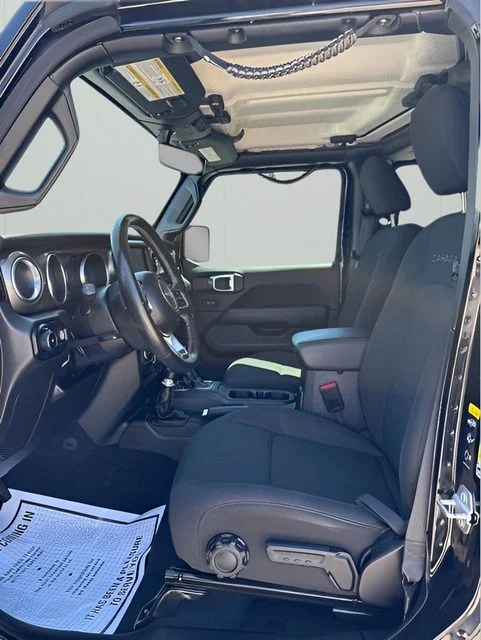 Used 2023 Black Jeep Sahara image 12