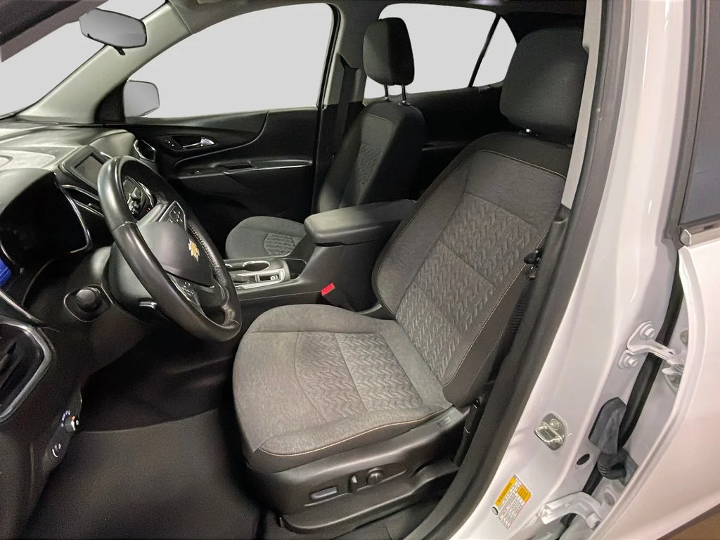 Used 2022 Summit White Chevrolet LT image 12