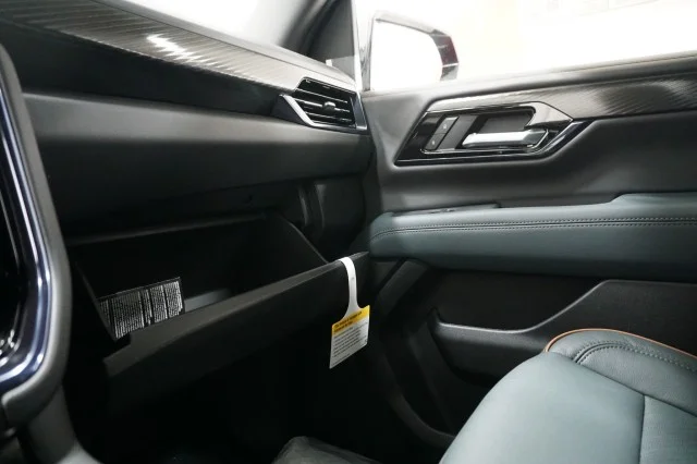 2026 GMC Yukon XL AT4 - Photo 33