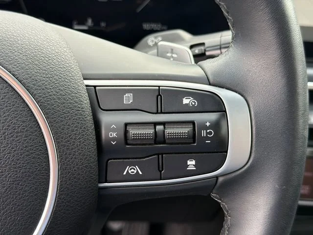 Used 2025 Blue Kia GT image 25