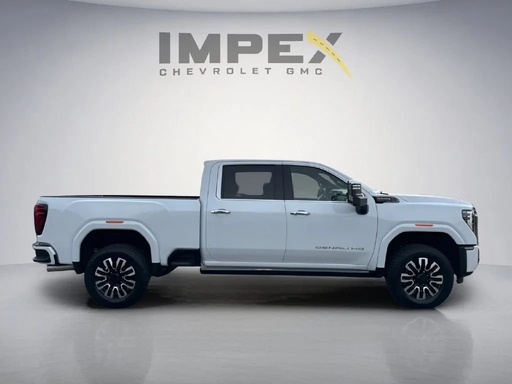 New 2026 Glacier White Tricoat GMC Denali Ultimate image 6