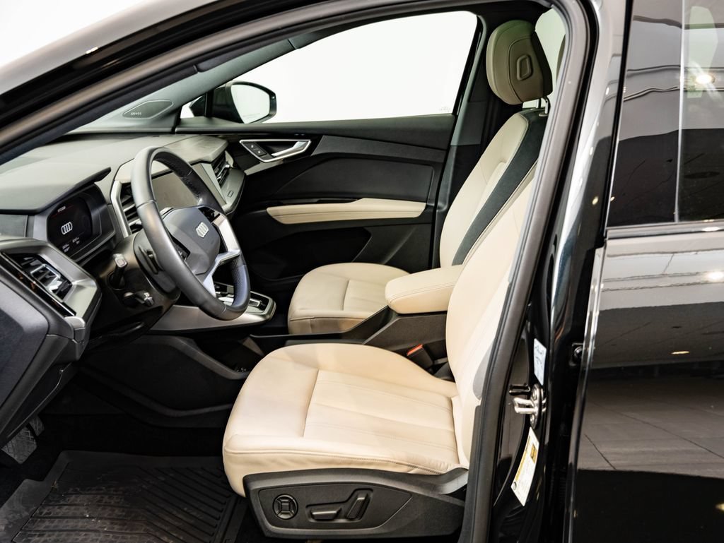 Used 2023 Mythos Black Metallic Audi Premium Plus image 22