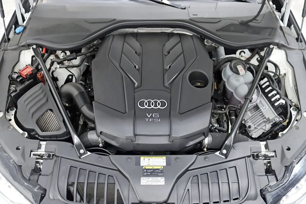 Used 2023 White Audi L 55 image 39