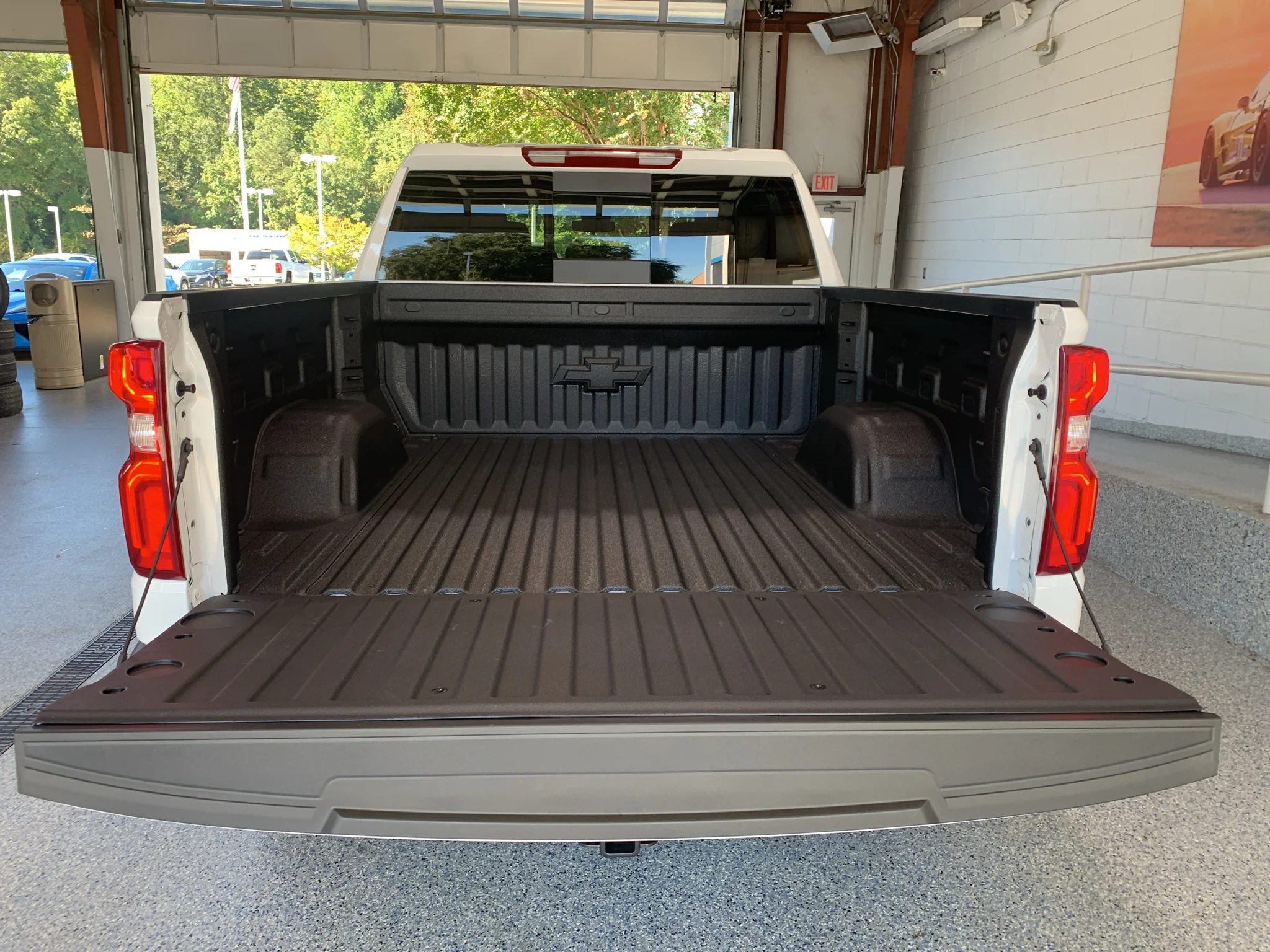 2026 Chevrolet Silverado 1500 RST - Photo 11