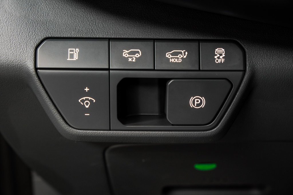 Used 2024 White Kia GT-Line image 44