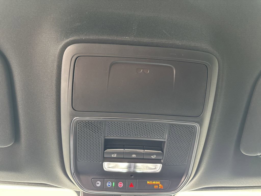 2026 GMC Acadia Denali - Photo 26