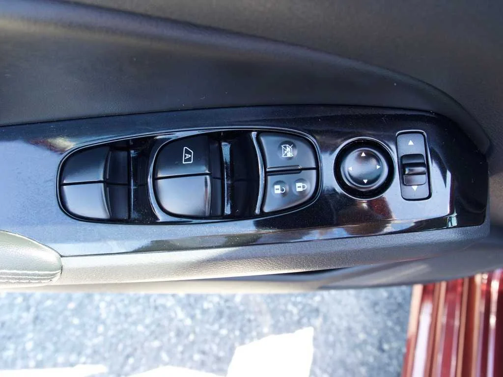 2023 Nissan Altima SV - Photo 16