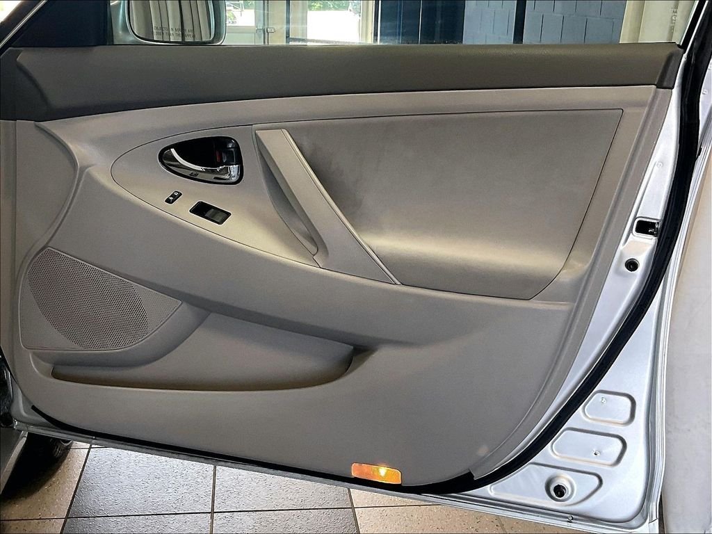 Used 2007 Gray Toyota Base CE image 12