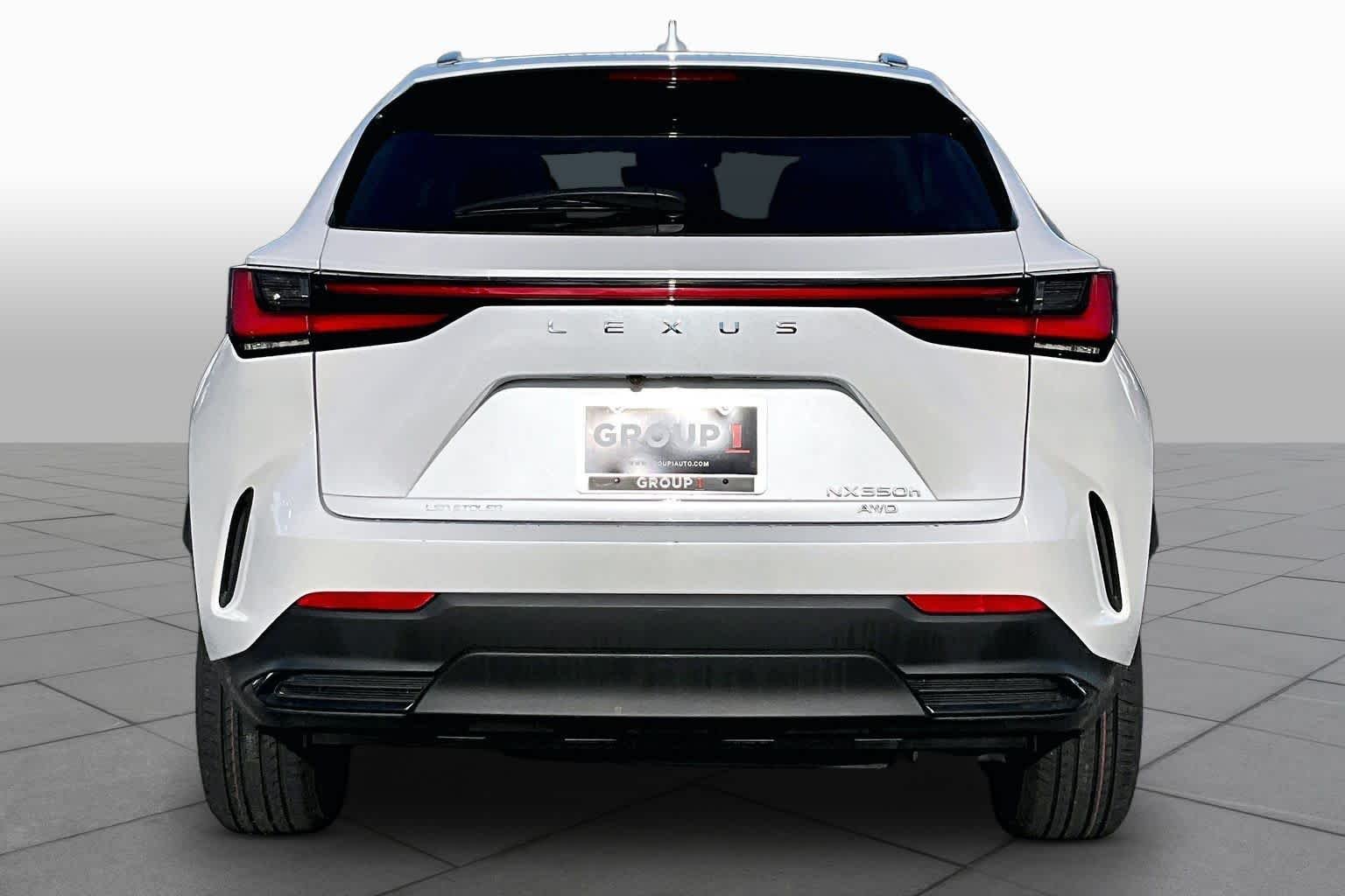 Used 2023 Eminent White Pearl Lexus  image 5
