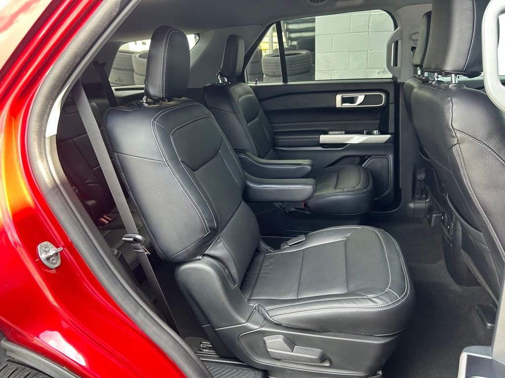 Used 2023 Red Ford XLT image 18