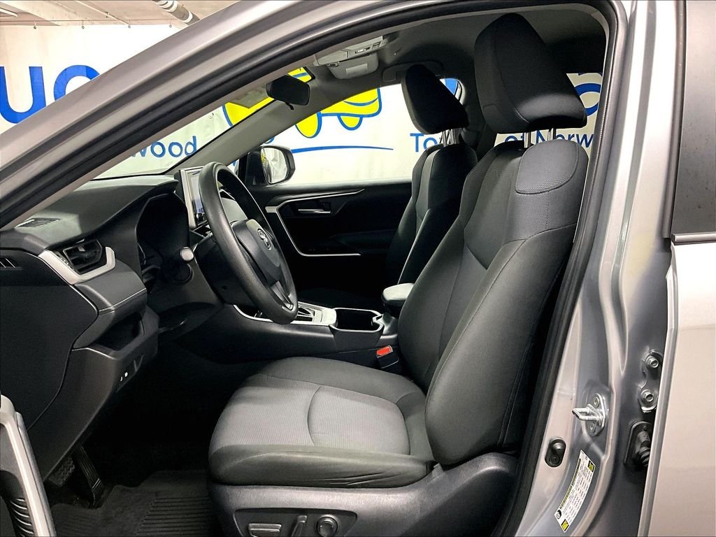 Used 2025 Silver Toyota XLE image 10