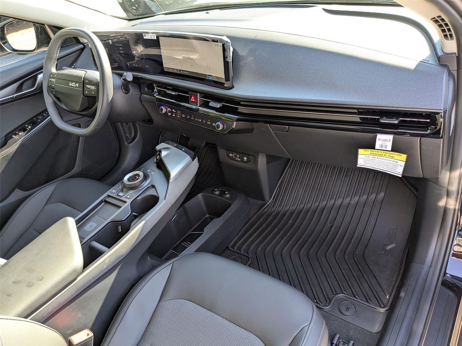 New 2025 Ebony Black Kia Light Long Range image 36