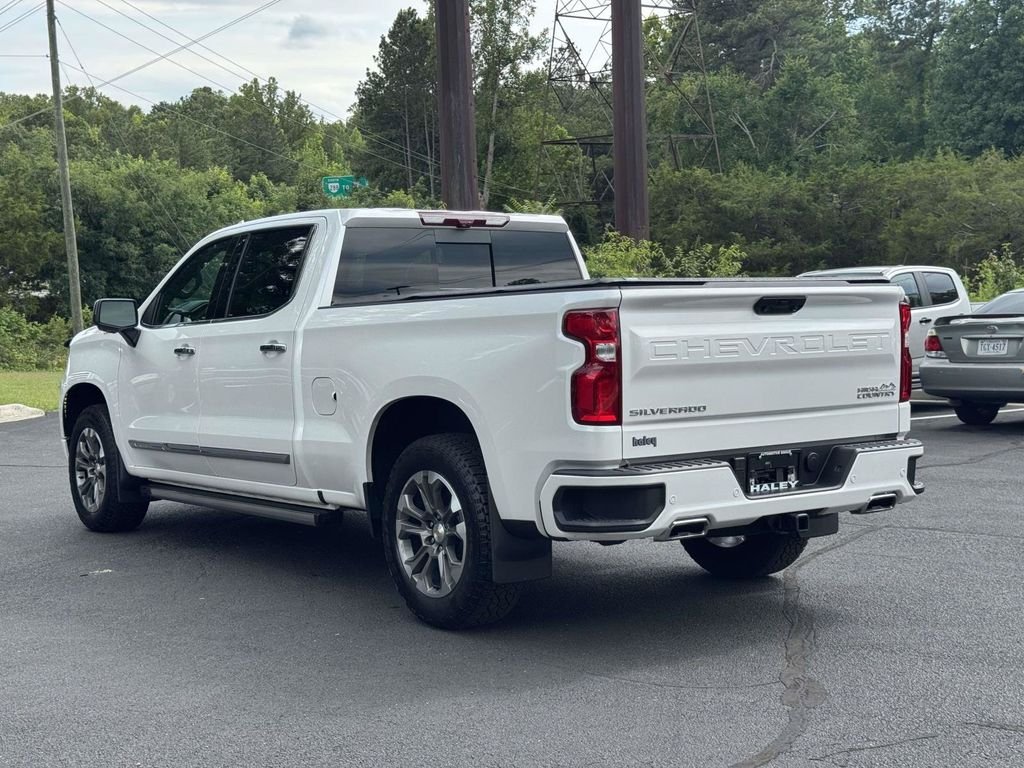 Used 2025 Beige Chevrolet High Country image 23