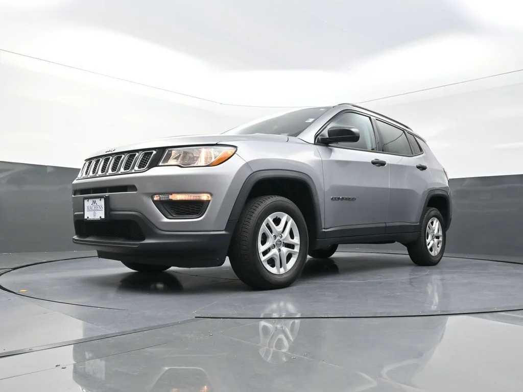 Used 2018 Silver Jeep Sport image 23