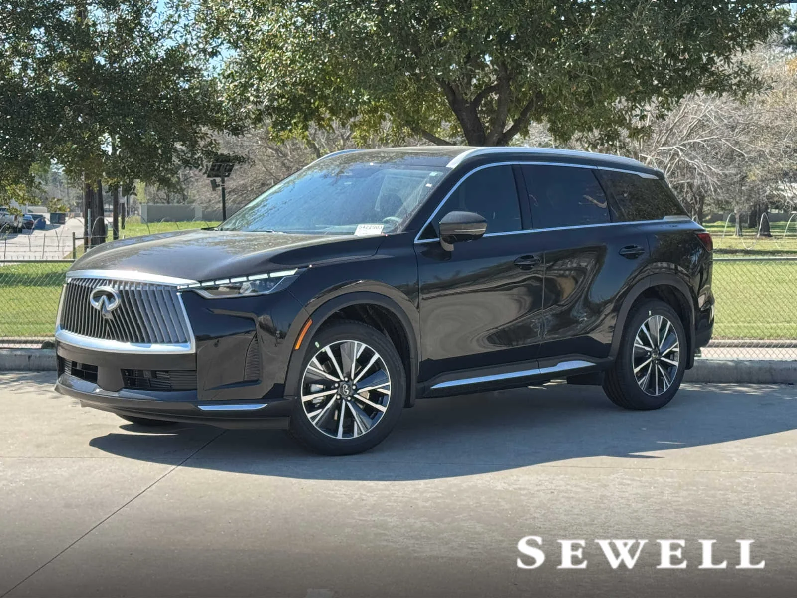 2026 INFINITI QX60 LUXE AWD's photo