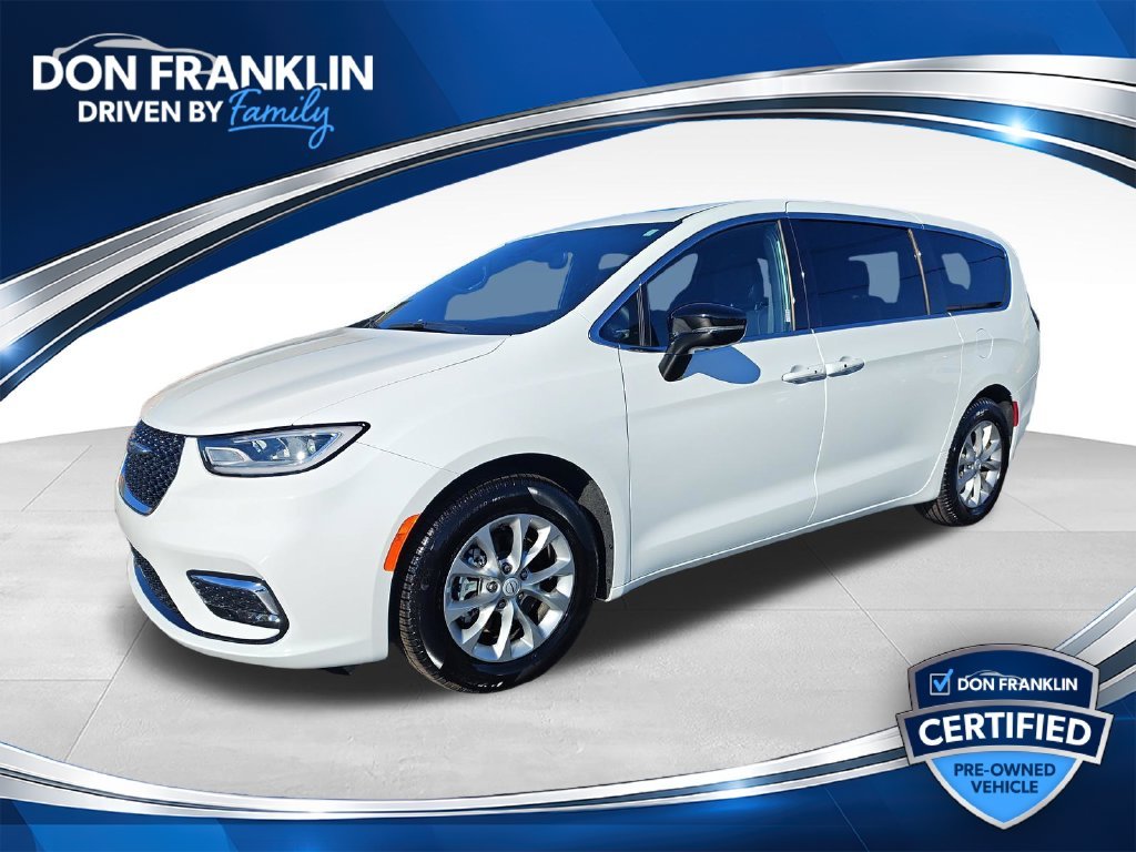 Used 2026 White Chrysler Limited image 1