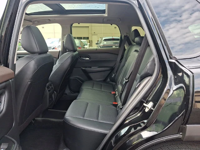 Used 2023 Black Nissan SV image 10